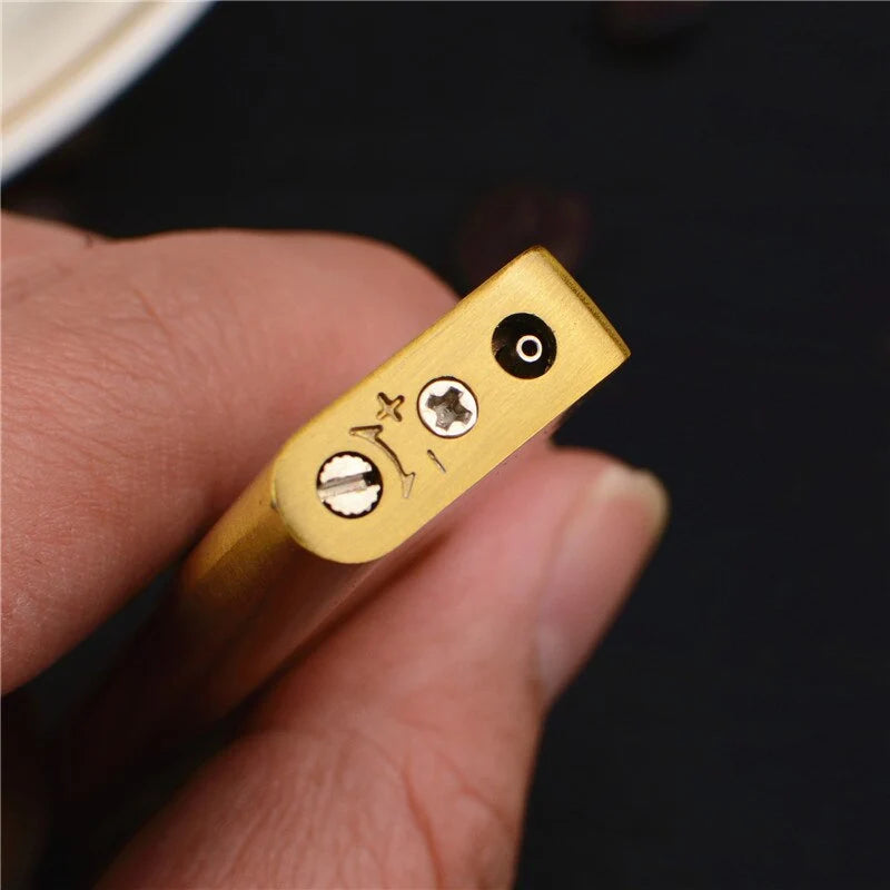 Metal Green Flame Cigarette Lighter Inflatable Butane Gas Lighter Windproof Torch Lighter Smoking Accessories Gadgets for Men